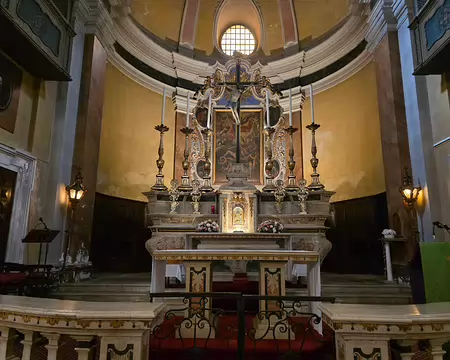 025 Église Saint-Michel de Villefranche-sur-Mer. Elle date de 1757.