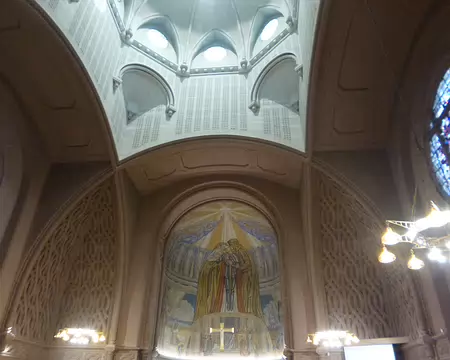 P1220304 Peinture à l'huile sur toile marouflée (1934) représentant en 4 scènes la vie de Jeanne d'Arc