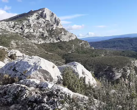 20260206_155026 Le sommet se fait encore désirer ...