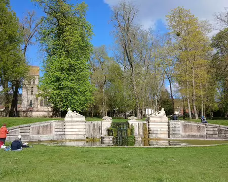 008 Petite pause dessin (20 mn) près du Buffet d’eau