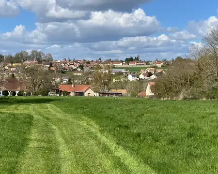 Au loin, Boissy-le-Châtel