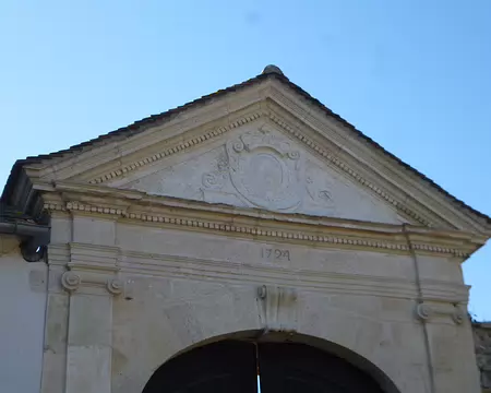 P1220696 Portail de l'abbaye