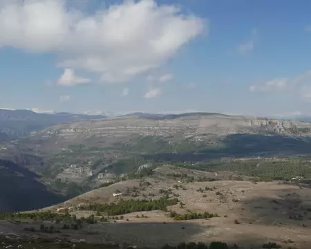 P1200265 Vue sur le plateau de Caussols.