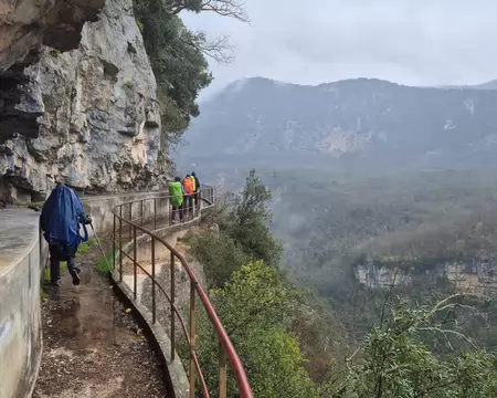P1200297 Le long de l'aqueduc.