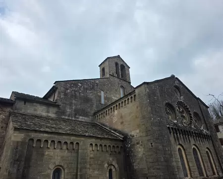 008 Depuis 1975, l'abbaye connaît une renaissance exceptionnelle grâce à l'action dynamique de l'Association des amis de l'abbaye.