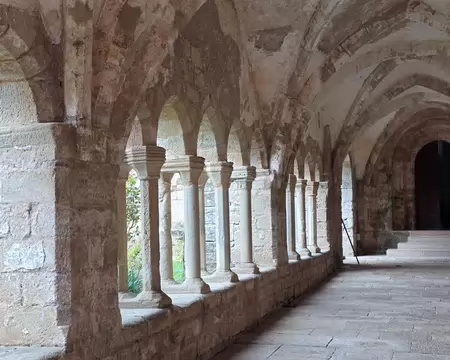 013 Une partie du cloître.