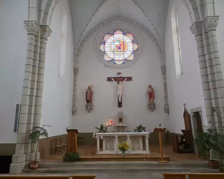 041 Intérieur sobre.