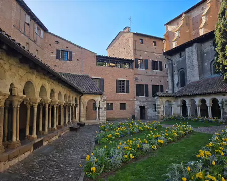 070 La révolution ne laisse subsister que la galerie orientale.