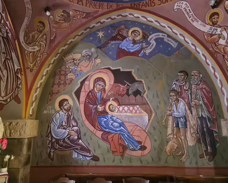 105 Fresques de Nicolaï Greschny dans la chapelle du Saint-Voile à Coupiac.