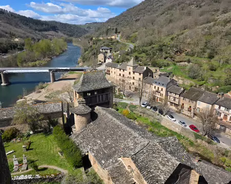 120 Vue sur une partie du village de Brousse-le-Château labellisé « Plus Beaux Villages de France »