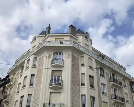 P1220825 Art Nouveau