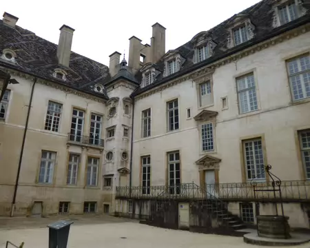 P1220870 Hôtel de Voguë