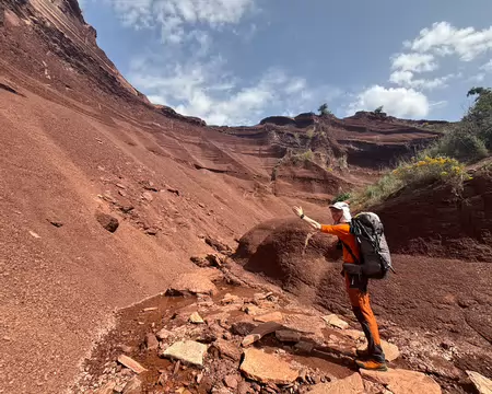 2026-04-11 11-52-37 Les pentes de ruffes sont peu végétalisées.