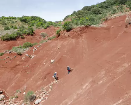 2026-04-11 12-23-47 Très dégagé, mais pentu par là !