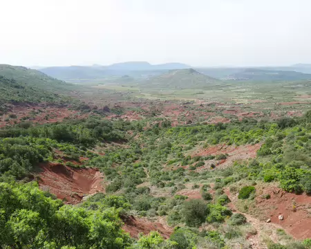 2026-04-11 12-40-52 Dernier belvédère de proximité sur le canyon.