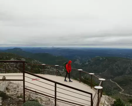 2026-04-12 09-56-25 Nuage bas et des rafales de vent au Mont Saint-Baudille, moins beau temps qu'au marathon de Paris !
