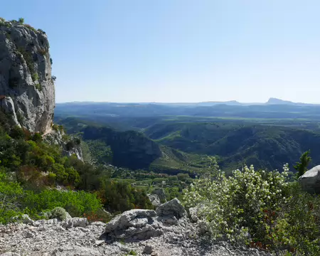 2026-04-15 10-47-43 Vue sur le début de la vire supérieure du Caylaret.