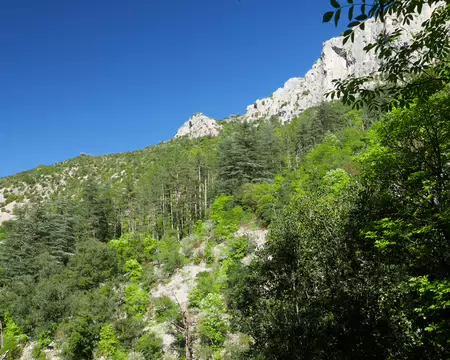 2026-04-15 16-31-25 Un roc sans nom au nord du Roc de l'Aigle.