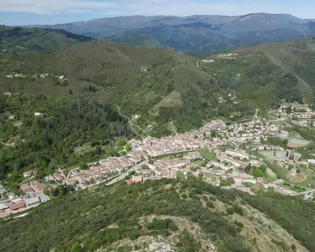 2026-04-17 11-46-10 Vue plongeante sur Sumène et vers les Cévennes.