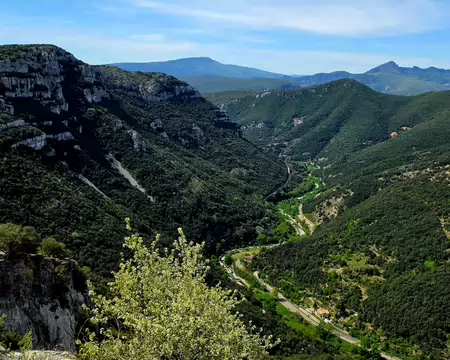 2026-04-17 11-50-36 Vallée du Rieutord en direction de Ganges.