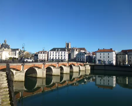 P1220776 Le pont du Marché et la Marne
