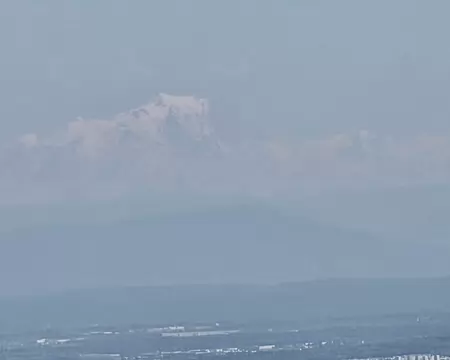 036 Notre première vue sur le massif du Mont-Blanc.