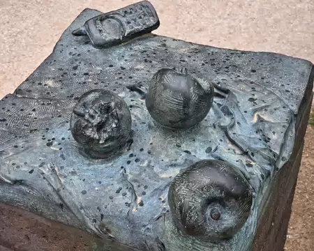 123