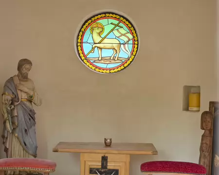 131 Intérieur de la chapelle.