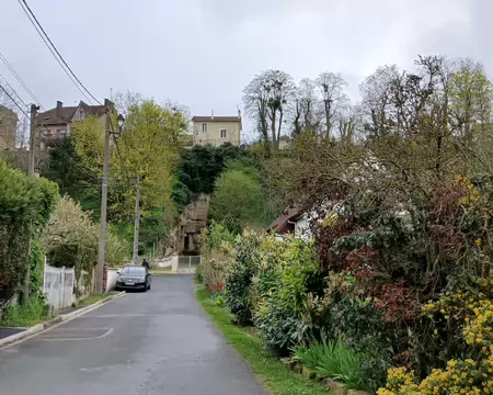 017 L’ancienne carrière Pépin, rue de la Fontaine à Eragny, était exploitée pour le calcaire, puis comme champignonnière