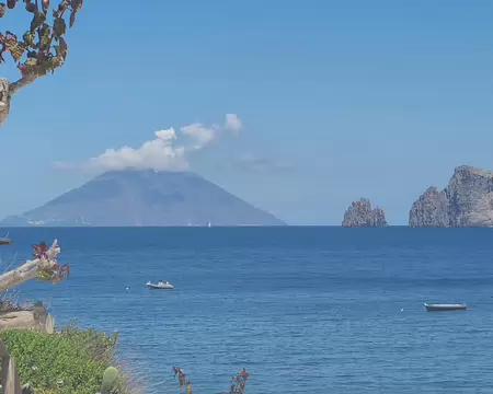20260503_133313 Le Stromboli vu de Panarea