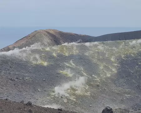 20260505_111553 Fumerolles sur Vulcano