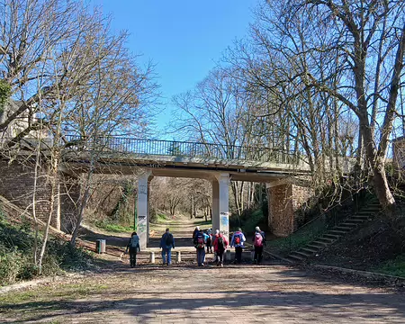 035 La coulée verte (ancienne ligne ferroviaire de Marines à Chars)