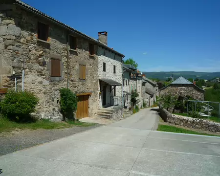 2026-05-21 15-07-07 Joli village de Challiers