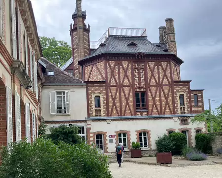 Le château de By.
