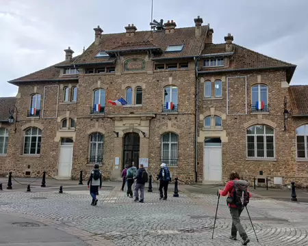 013 L’ancienne mairie de Plaisir est devenue mairie annexe