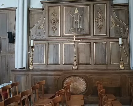 039 Le banc d’œuvre des marguilliers (XVIIème siècle) dans l’église Saint-Nicolas