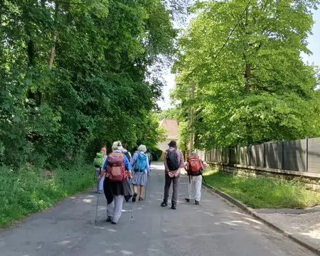 023 Arrivée à Orry-la-Ville (Oise) par la rue des Usages