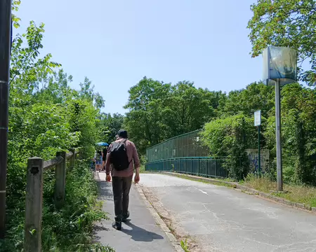 028 Passage au-dessus des voies ferrées par la rue d’Hérivaux (Orry-la-Ville)
