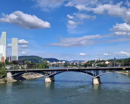 05 Bâle, le Rhin