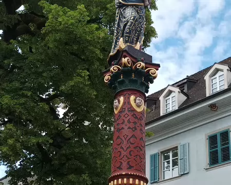 18 Delémont fontaine de la vierge