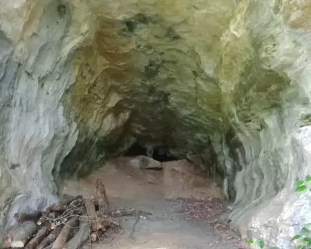 40 Saint Ursanne a choisi une grotte 1ère classe