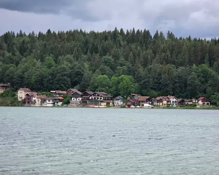 003 Vue sur Port Titi qui est connu pour ses maisons colorées. Il a vu le jour au début du XXe siècle.