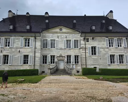 115 Château de Montalembert.