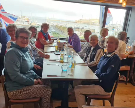4_IMG-20260618-185 Diner sur le port.