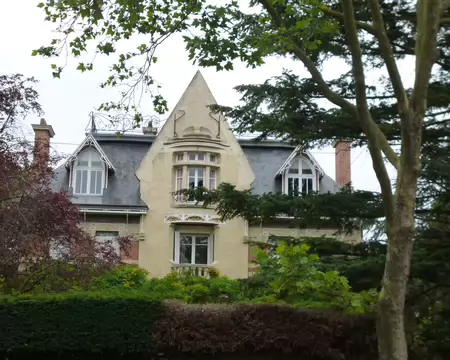 P1230310 Villa Berthe ou la Hublotière réalisée par Hector Guimard en 1896