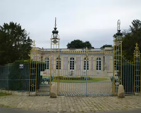 P1230362 Le Palais rose