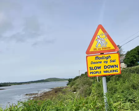 Hé oui, il y a parfois des randonneurs sur la Sky Road.