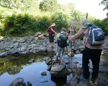 Nous n'aurions probablement jamais pu franchir ce petit cours d'eau en temps normal.