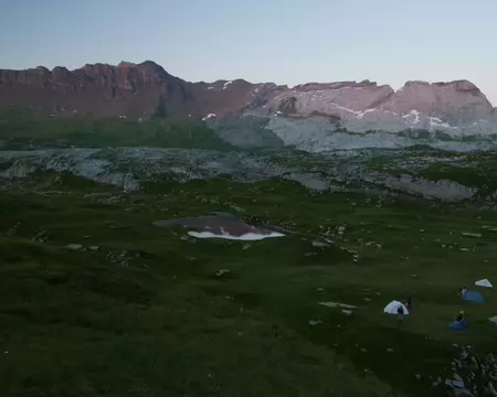 2026-07-12-21h21m10 Bivouac face aux rochers des Fiz