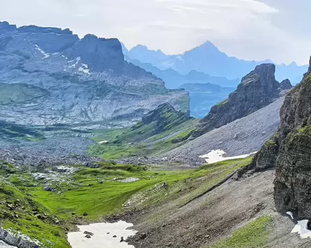 2026-07-13-09h17m03 L'aiguille Verte depuis le col de la Portette